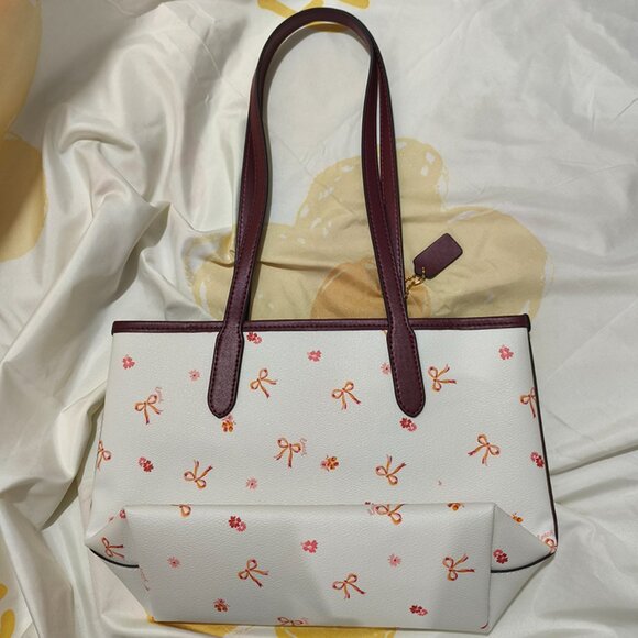 Coach White Bow Tote - Picture 2 of 7